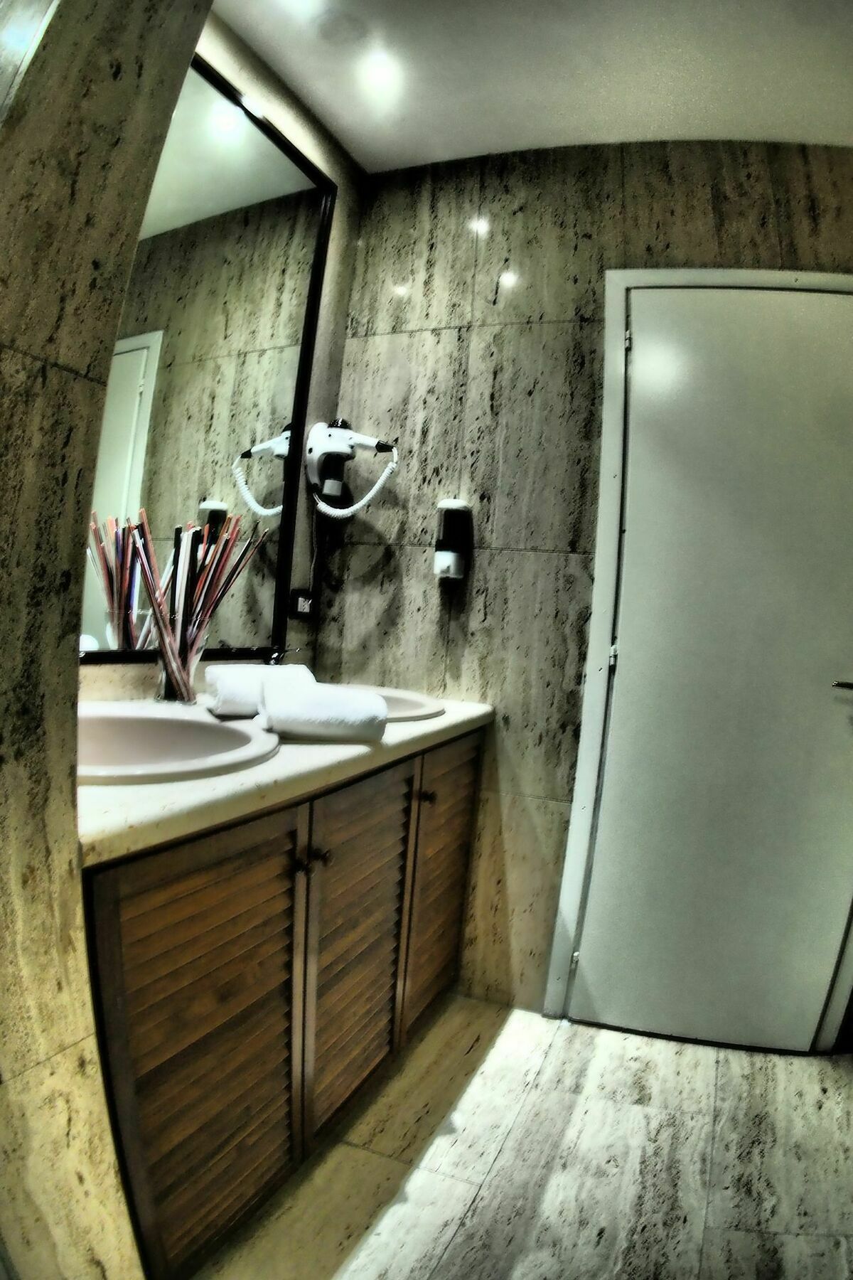 Enzo Luxury Rooms Rome Exterior photo
